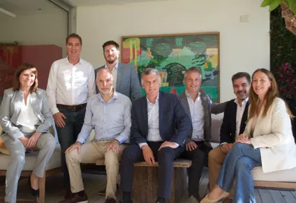 En la casa del ex ministro de Trabajo Jorge Triaca estuvieron Patricia Bullrich, Horacio Rodríguez Larreta, Macri; María Eugenia Vidal, Federico Angelini, Cristian Ritondo y Diego Santilli; y el ex secretario general de la Presidencia Fernando de Andreis