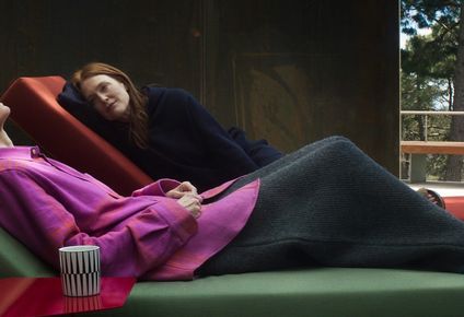 Tilda Swinton y Julianne Moore en The Room Next Door (La Habitación De Al Lado)