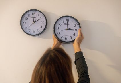 España se prepara para el cambio de hora este fin de semana.