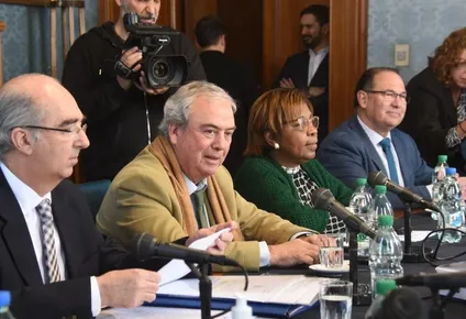 Luis Alberto Heber, ministro del Interior, asiste a reunión con bancada del Partido Nacional, en el Parlamento