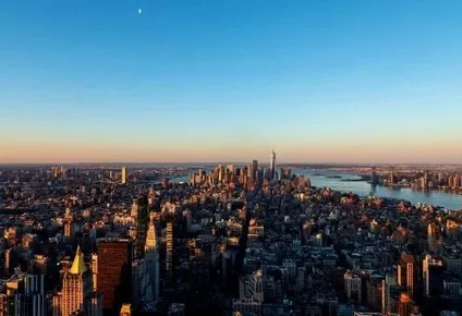 Nueva York comienza su vuelta a la normalidad