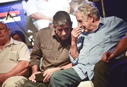 sendic, incomprendido como galileo, vuelve a la huella de seregni de la mano de mujica