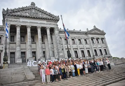 los desafios de las mujeres politicas en la interna de sus partidos