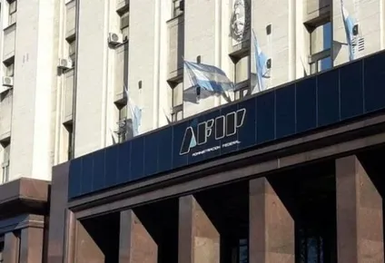 La AFIP le cobró a $3000 millones por evadir impuestos a través de una empresa radicada en Uruguay