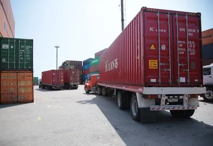 Empresarios piden reducir tasa consular a importaciones