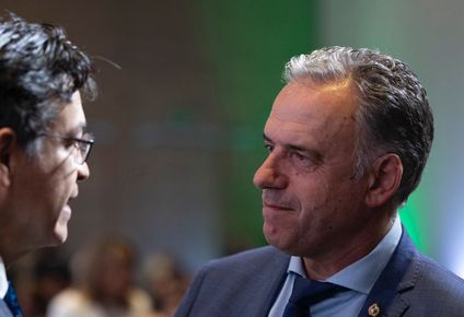 Yamandú Orsi en la Cumbre de la Celac en Colombia