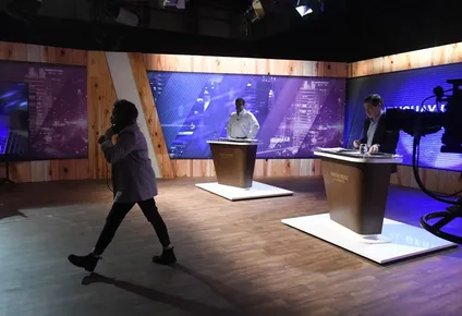 un debate entre cervezas, gritos de gol y ansiedad por conocer el rating