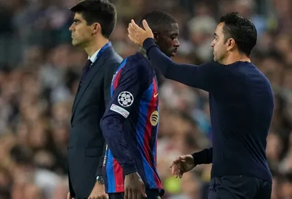 Xavi explicó que Dembélé quiere marcharse