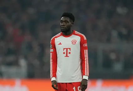El Bayern establece el precio de Davies.