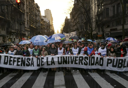 el gobierno expreso que la marcha universitaria de manana responde mas a intereses politicos que a las necesidades del sistema educativo