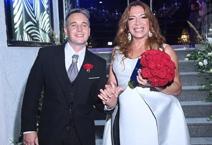 Lizy Tagliani y Sebastián Nebot