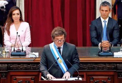 promesas cumplidas o desechadas, cambios de planes y pactos en el olvido: que paso con los anuncios de milei ante la asamblea en 2024