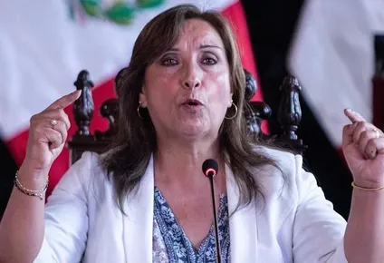 Dina Boluarte, presidenta de Perú (archivo)