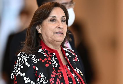 La presidencia de Dina Boluarte, la primera gobernante de Perú, ha terminando tan abruptamente como la de todos sus antecesores desde 2018.