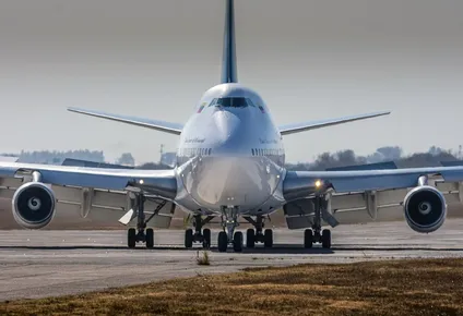 El Boeing 747 Dreamliner de la empresa Emtrasur está retenido en Argentina