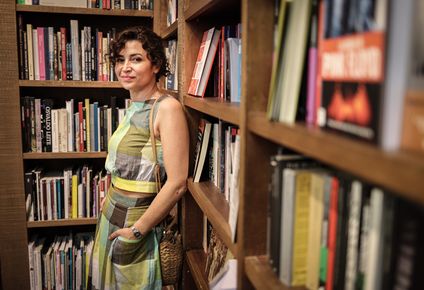 Julia Mengolini presentó Las caras del monsturo, su primer libro, en Montevideo