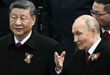 Xi acompañó a Putin en los años conmemorativos por el 80 aniversario de la derrota de la Alemania nazi.