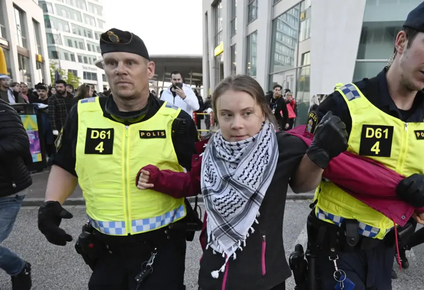 Greta Thunberg detenida por la policía sueca.