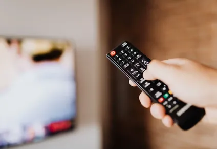 Un informe señala qué se consume en televisión según la edad