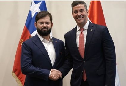 pena y boric se reunen en uruguay y refuerzan compromiso con el corredor bioceanico