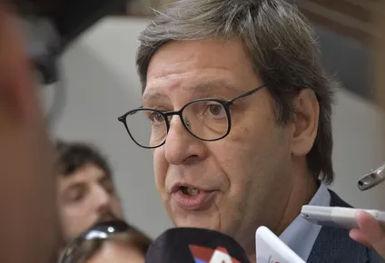 frente amplio discute este jueves reestructura de costos con cambios de nombres