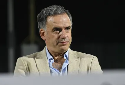 Nunca pisaste un centro público de enseñanza y todavía te das el lujo de recortar el presupuesto, dijo Orsi sobre el gobierno