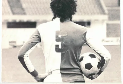 Imagen de la sesión de la portada de Mediocampo, de 1984