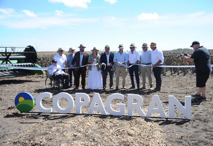 Orsi participó en el acto inaugural de la cosecha 2026 de girasol.