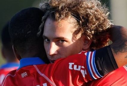 Luciano Boggio de Nacional celebra su gol ante Cerro Largo por el Torneo Apertura