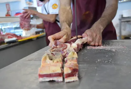 La carne, condicionada por los altos precios de exportación, trasladó el alza al mercado local.