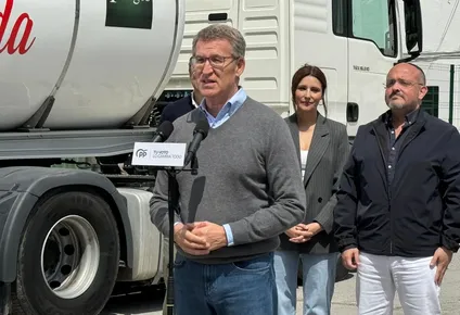 El líder del PP, Alberto Núñez Feijóo, en Tortosa (Tarragona).