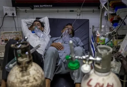 Se cree que la variante Delta fue la que causó la segunda y devastadora ola de coronavirus en India.