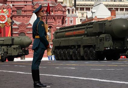En 2026, no hubo equipamiento militar en el desfile del 9 de mayo, y no fue posible exhibir misiles nucleares, como en 2025.