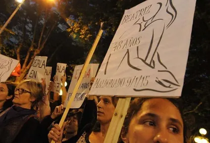 femicidio en artigas: un hombre apunalo y atropello a su pareja en la via publica