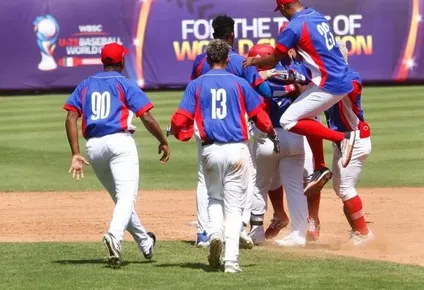 La selección cubana quedó ahora con 16 de los 24 beisbolistas que llevó a México