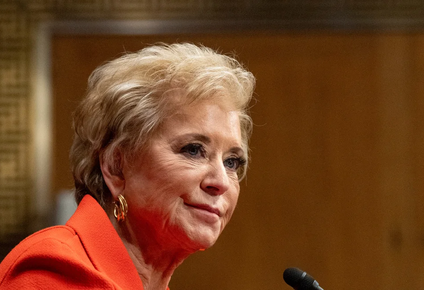 Linda McMahon, secretaria del Departamento de Educación.