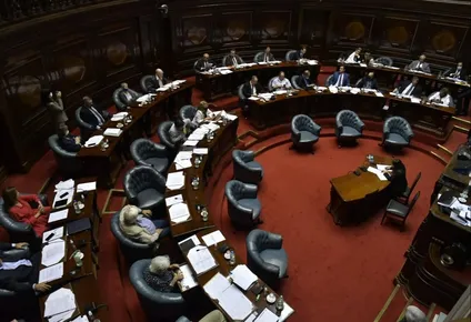 La sesión se desarrolla este miércoles en el Senado