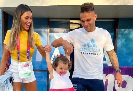 Lautaro Martínez y su familia