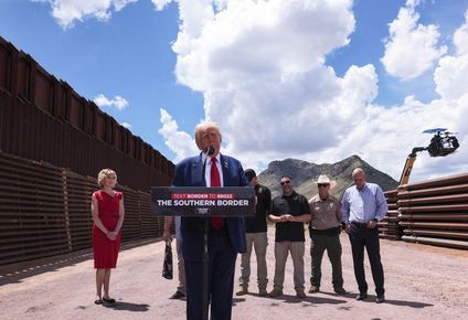 La entrada de inmigrantes por la frontera sur de EE.UU. es un tema importante en Arizona en el que se ha centrado la campaña de Trump.