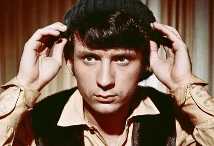 Michael Nesmith era inconfundible con su gorra de lana tejida y patillas