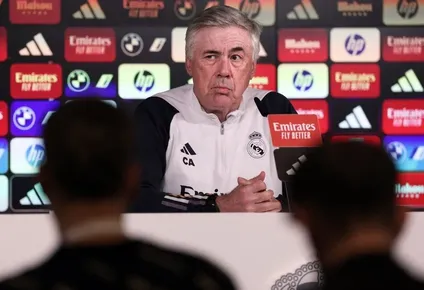 Ancelotti en rueda de prensa.
