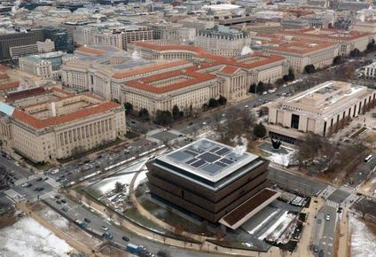 Muchos edificios del Smithsonian están ubicados en el centro de Washington DC.