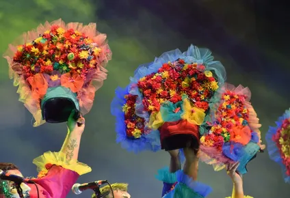 cuales fueron las reacciones politicas ante las denuncias de abuso en el carnaval