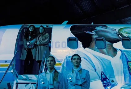 Avión en homenaje a Maradona