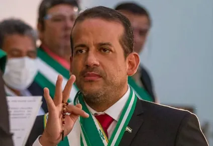el opositor departamento de santa cruz de bolivia declara un paro general por 48 horas