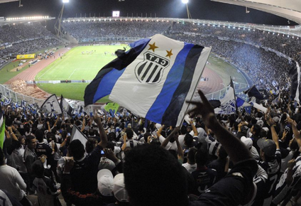 Desgarrador: un hincha de Talleres de Córdoba falleció en la cancha en medio del partido contra Platense
