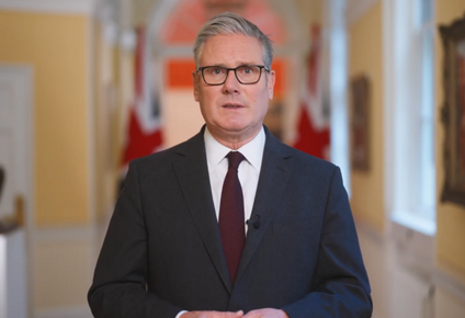 El primer ministro Keir Starmer hizo el anuncio a través de la red social X