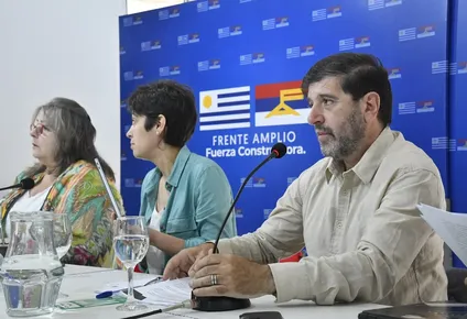 Autoridades del FA. Archivo