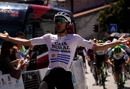 Thomas Silva y su festejo en el G.P. Beiras e Serra da Estrela de Portugal