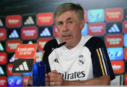 Ancelotti en rueda de prensa.
